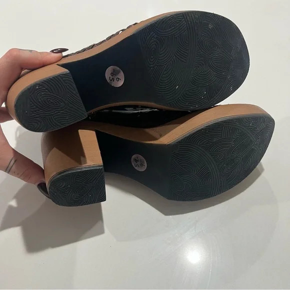 Ankle boots - Picture 4 of 5